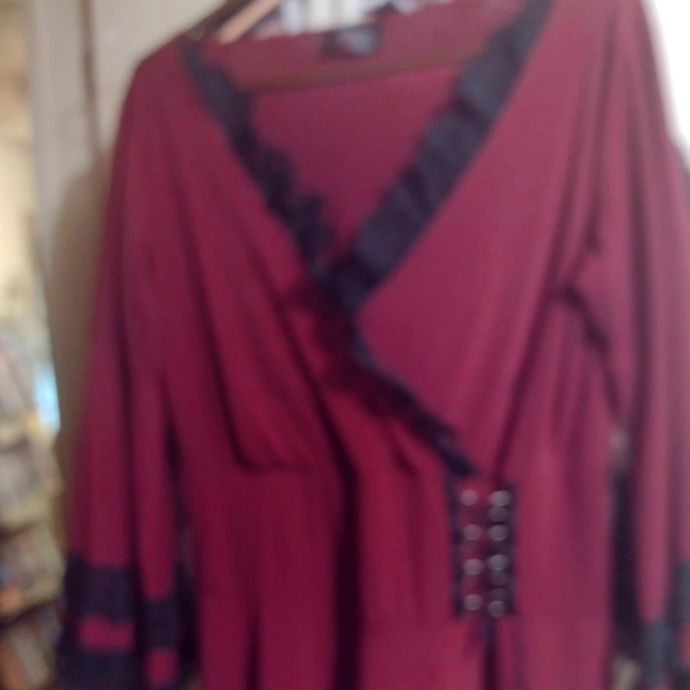 Burgundy shirt with black lace trim size 2x Dare to Wear